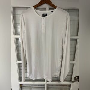 Cuts Curve Hem Henley Shirt in White